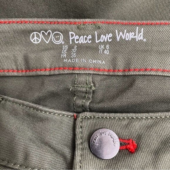 Peace Love World Olive Green Raw Hem Button Front Flare Jeans Women’s Size 2 - Picture 9 of 12